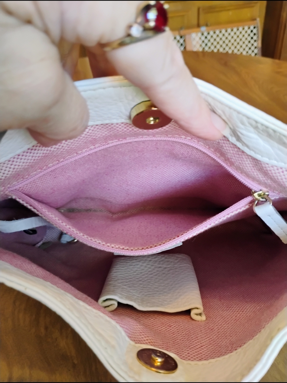 Dooney & Bourke White Pebble Grain Leather "Hobo Corner Buckle" Shoulder Bag - Picture 9 of 13